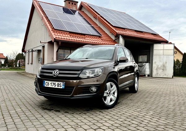 Volkswagen Tiguan cena 39900 przebieg: 172555, rok produkcji 2012 z Ostrołęka małe 106